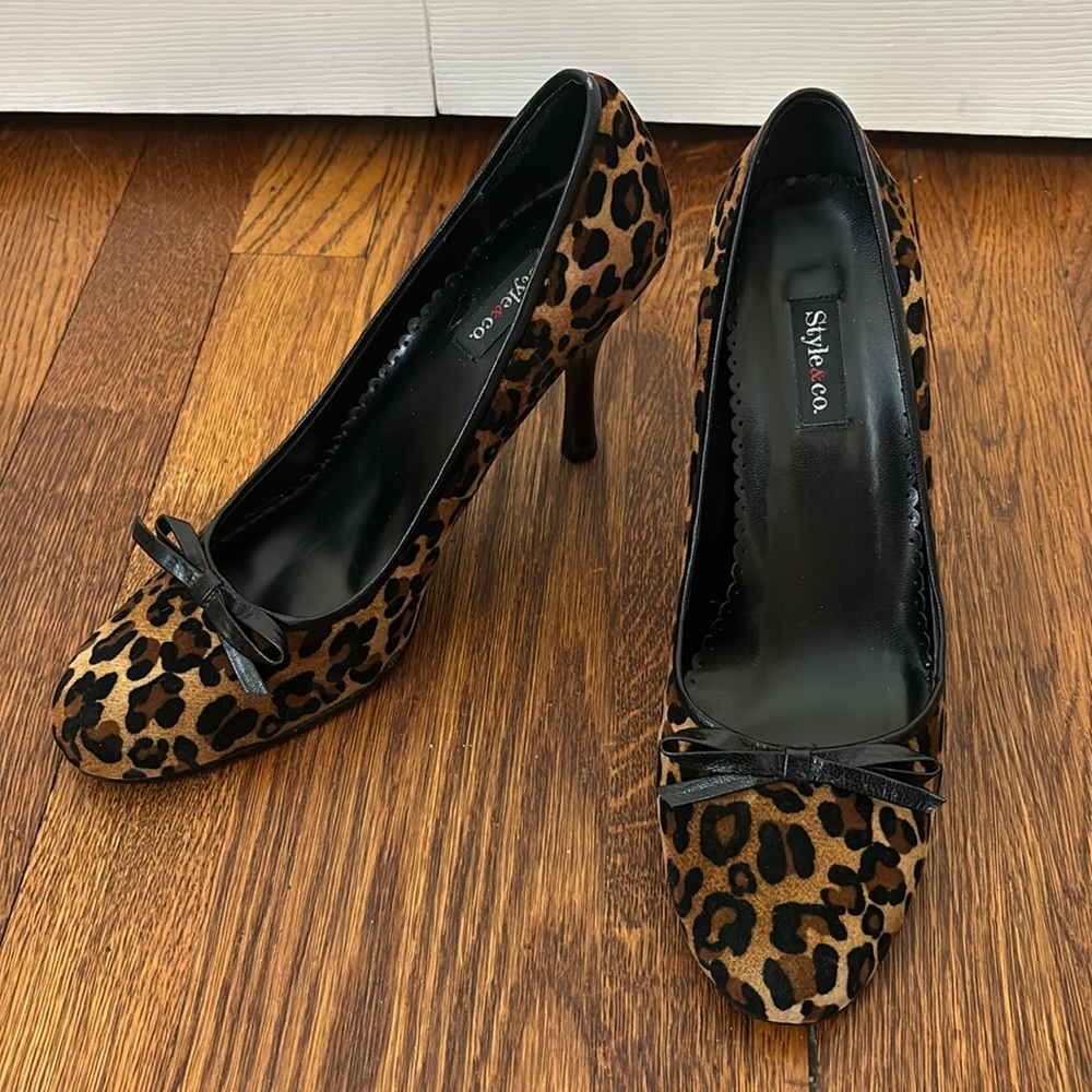 Style & Co Leopard Print Heels Size 8.5
